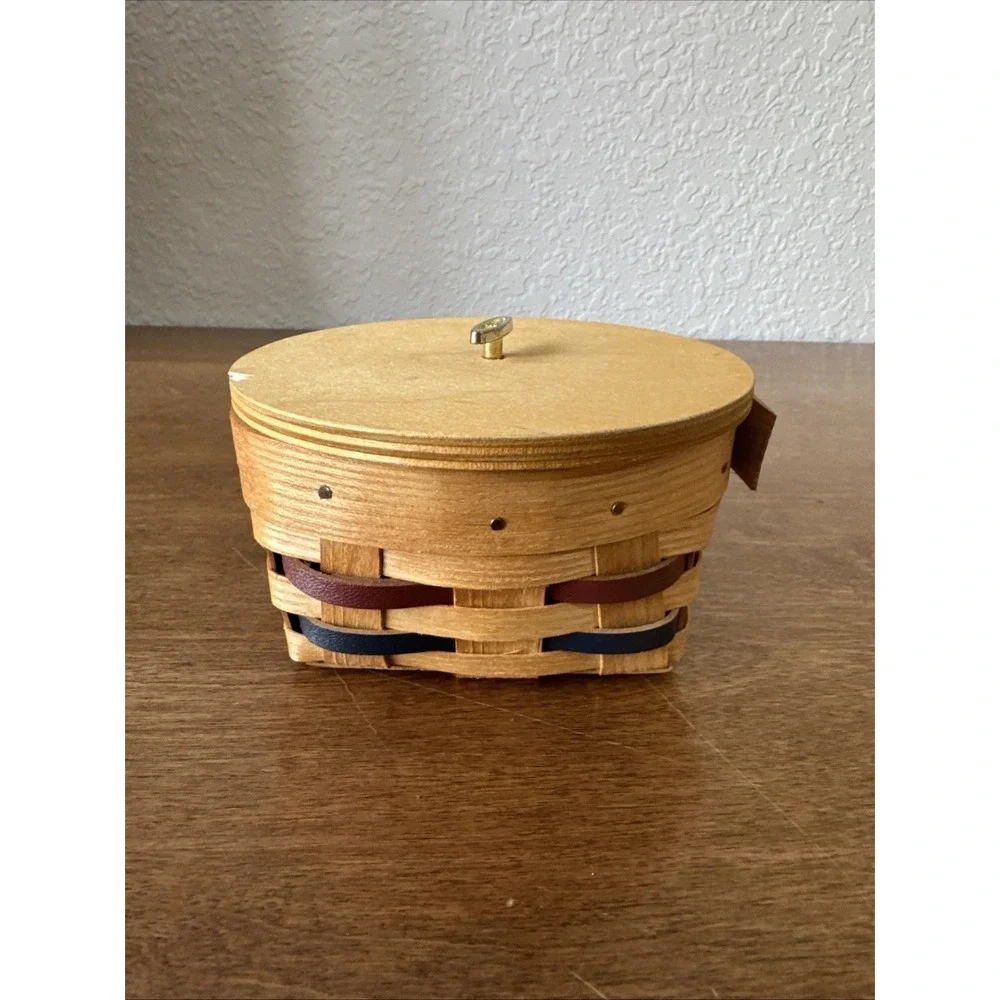 Vintage Peterboro Basket Co. Baket Music Box Made In USA